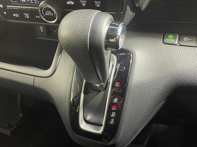 N-BOXカスタム G・Lターボホンダセンシング 純正ナビTV バックカメラ 両側パワースライドドア ハーフレザー レーダークルコン 衝突軽減ブレーキ レーンアシスト スマートキー プッシュスタート アイドリングストップ ドライブレコーダー ETC(28枚目)