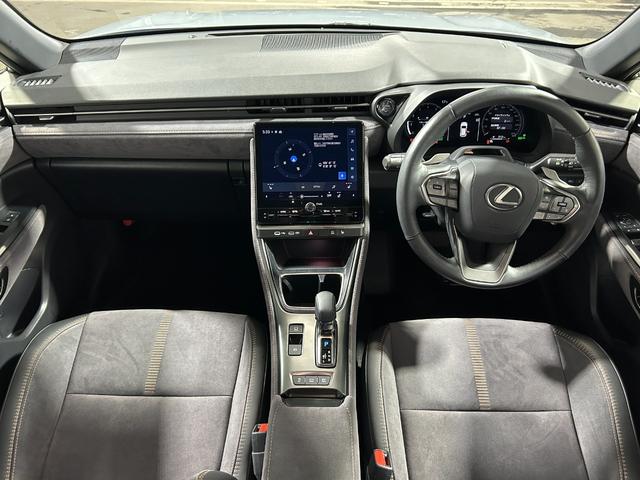 LBX クール レクサスチームメイト アドバンストパーク アドバンスドドライブ 純正9.8incナビTV 360カメラ ハーフレザー パワーシート/ヒーター 電動リアゲート レーダーC 衝突軽減B LKA BSM(3枚目)