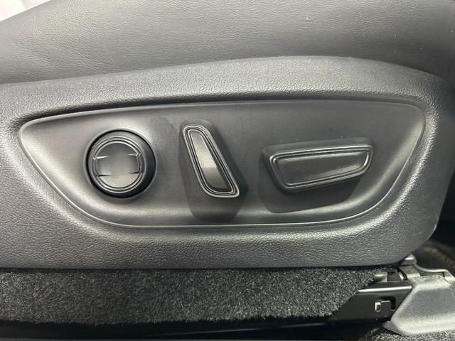 LBX クール レクサスチームメイト アドバンストパーク アドバンスドドライブ 純正9.8incナビTV 360カメラ ハーフレザー パワーシート/ヒーター 電動リアゲート レーダーC 衝突軽減B LKA BSM(8枚目)