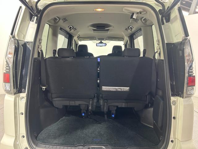 セレナ ｅ－パワー　オーテック　セーフティパッケージ　ＰｒｏＰＩＬＯＴ　純正１０ｉｎｃナビＴＶ　後席モニター　３６０カメラ　レーダークルーズ　衝突軽減Ｂ　レーンアシスト　両側パワースライドドア　クリアランスソナー　シートヒーター　リアオートＡＣ　ドラレコ（16枚目）