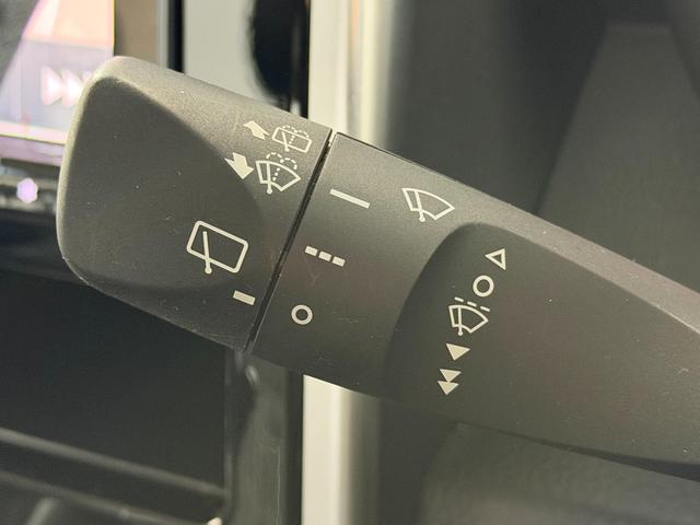 ルーミー カスタムＧ　ＡＬＰＩＮＥ９ｉｎｃナビＴＶ　Ｂカメラ　両側パワースライドドア　シートヒーター　クルーズコントロール　衝突軽減Ｂ　レーンアシスト　オートハイビーム　スマートキー　Ｐスタート　クリアランスソナー　ＥＴＣ（35枚目）