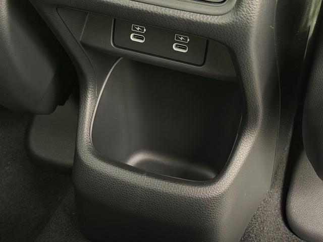 ヴェゼル e:HEV Z 登録済未使用車 純正9incナビTV バックカメラ ハーフレザー シート&ハンドルヒーター 電動リアゲート レーダークルコン 衝突軽減ブレーキ レーンアシスト BSM ダウンヒルアシスト 置き型充電(47枚目)