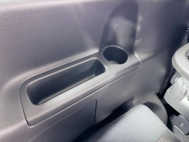 セレナ ハイウェイスター　Ｖセレ＋セーフティＩＩ　ＳＨＶ　純正ナビＴＶ　３６０カメラ　両側パワースライドドア　クルーズコントロール　衝突軽減ブレーキ　レーンアシスト　スマートキー　プッシュスタート　リアオートエアコン　クリアランスソナー　ＥＴＣ（34枚目）