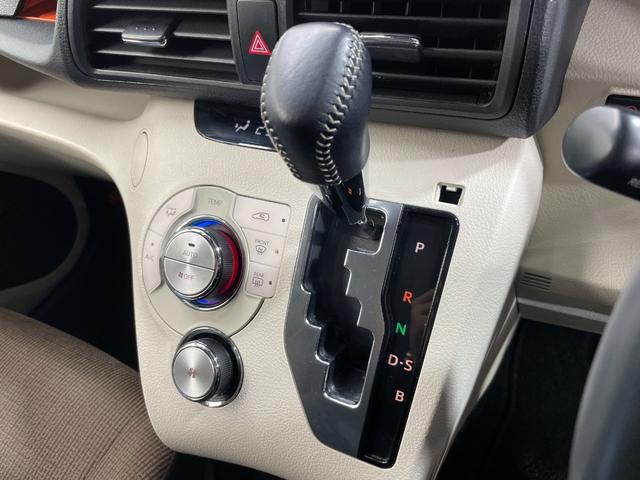 シエンタ Ｇ　純正ナビ　バックカメラ　Ｂｌｕｅｔｏｏｔｈ　フルセグＴＶ　ＤＶＤ再生　トヨタセーフティーセンス　両側パワースライドドア　シートヒーター　ビルトインＥＴＣ　スマートキー　アイドリングストップ（11枚目）