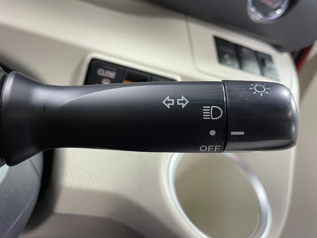 シエンタ Ｇ　純正ナビ　バックカメラ　Ｂｌｕｅｔｏｏｔｈ　フルセグＴＶ　ＤＶＤ再生　トヨタセーフティーセンス　両側パワースライドドア　シートヒーター　ビルトインＥＴＣ　スマートキー　アイドリングストップ（26枚目）