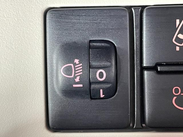 シエンタ Ｇ　純正ナビ　バックカメラ　Ｂｌｕｅｔｏｏｔｈ　フルセグＴＶ　ＤＶＤ再生　トヨタセーフティーセンス　両側パワースライドドア　シートヒーター　ビルトインＥＴＣ　スマートキー　アイドリングストップ（31枚目）