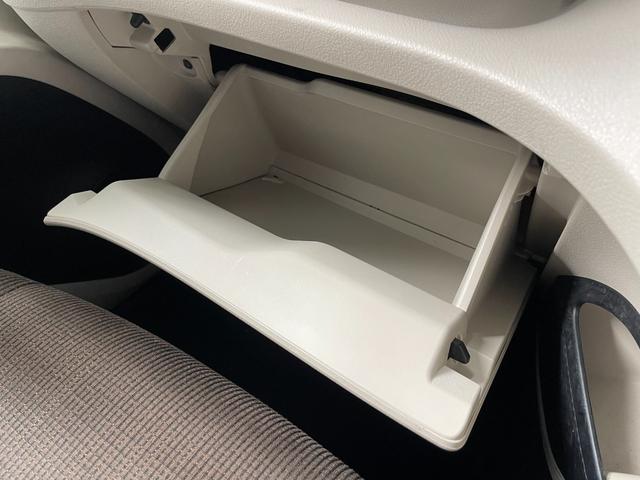 シエンタ Ｇ　純正ナビ　バックカメラ　Ｂｌｕｅｔｏｏｔｈ　フルセグＴＶ　ＤＶＤ再生　トヨタセーフティーセンス　両側パワースライドドア　シートヒーター　ビルトインＥＴＣ　スマートキー　アイドリングストップ（48枚目）