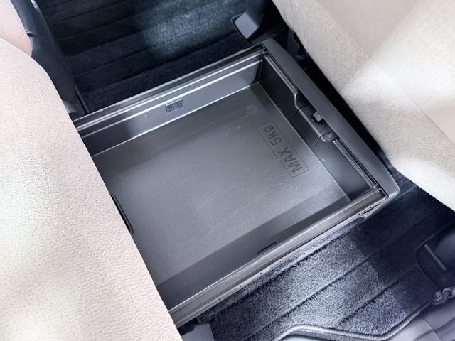 ムーヴキャンバス Ｇメイクアップ　ＳＡＩＩＩ　ナビＴＶ　３６０カメラ　両側パワースライドドア　シートヒーター　衝突軽減ブレーキ　レーンアシスト　オートハイビーム　スマートキー　プッシュスタート　アイドリングストップ　ドライブレコーダー　ＥＴＣ（28枚目）