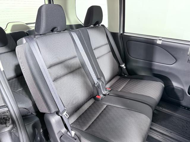 セレナ ハイウェイスターＶ　ＰｒｏＰＩＬＯＴ　純正１０ｉｎｃナビＴＶ　３６０カメラ　デジタルインナーミラー　レーダーＣ　衝突軽減Ｂ　レーンアシスト　ＢＳＭ　両側パワースライドドア　クリアランスソナー　リアオートエアコン　ＥＴＣ（30枚目）