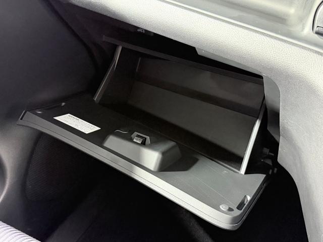 セレナ ハイウェイスターＶ　ＰｒｏＰＩＬＯＴ　純正１０ｉｎｃナビＴＶ　３６０カメラ　デジタルインナーミラー　レーダーＣ　衝突軽減Ｂ　レーンアシスト　ＢＳＭ　両側パワースライドドア　クリアランスソナー　リアオートエアコン　ＥＴＣ（34枚目）