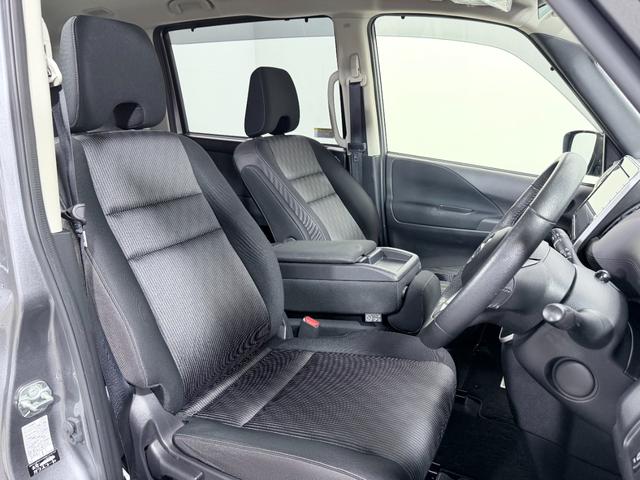 セレナ ハイウェイスターＶ　ＰｒｏＰＩＬＯＴ　純正１０ｉｎｃナビＴＶ　３６０カメラ　デジタルインナーミラー　レーダーＣ　衝突軽減Ｂ　レーンアシスト　ＢＳＭ　両側パワースライドドア　クリアランスソナー　リアオートエアコン　ＥＴＣ（35枚目）