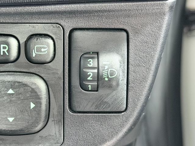 アクア Sスタイルブラック 純正ナビTV バックカメラ 衝突軽減ブレーキ レーンアシスト オートハイビーム スマートキー プッシュスタート クリアランスソナー 前後ドライブレコーダー ETC(23枚目)