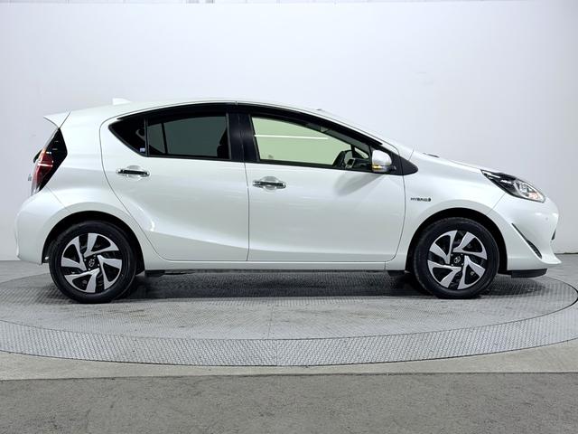 アクア Sスタイルブラック 純正ナビTV バックカメラ 衝突軽減ブレーキ レーンアシスト オートハイビーム スマートキー プッシュスタート クリアランスソナー 前後ドライブレコーダー ETC(65枚目)