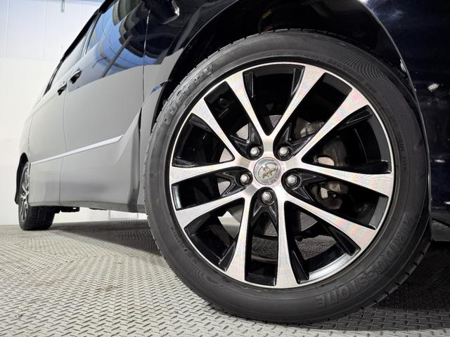 エスティマ アエラス　プレミアムエディション　サンルーフ　純正８ｉｎｃナビＴＶ　両側パワースライドドア　リアオートエアコン　パワーシート　ハーフレザーシート　オットマン　ウォークスルー　横滑り防止　ビルトインＥＴＣ　プッシュスタート　スマートキー（17枚目）