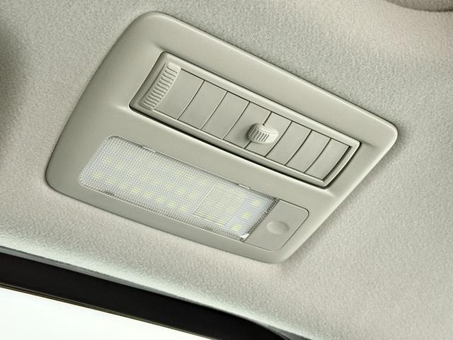 エスティマ アエラス　プレミアムエディション　サンルーフ　純正８ｉｎｃナビＴＶ　両側パワースライドドア　リアオートエアコン　パワーシート　ハーフレザーシート　オットマン　ウォークスルー　横滑り防止　ビルトインＥＴＣ　プッシュスタート　スマートキー（39枚目）