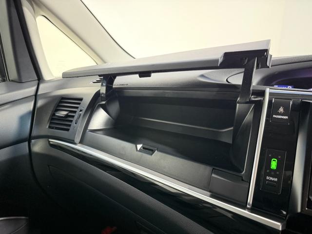 エスティマ アエラス　プレミアムエディション　サンルーフ　純正８ｉｎｃナビＴＶ　両側パワースライドドア　リアオートエアコン　パワーシート　ハーフレザーシート　オットマン　ウォークスルー　横滑り防止　ビルトインＥＴＣ　プッシュスタート　スマートキー（55枚目）