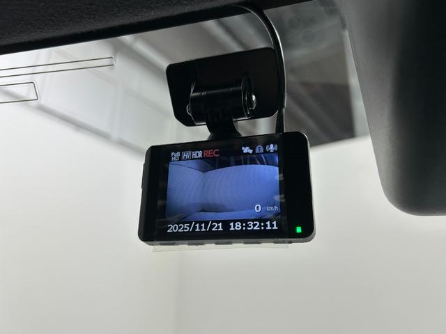 タフト G ダーククロムベンチャー ガラスルーフ 純正9incディスプレイオーディオ バックカメラ フルセグTV HDMI 衝突軽減B レーンキープアシスト シートヒーター オートライト LEDライト スマートキー ドライブレコーダー(8枚目)