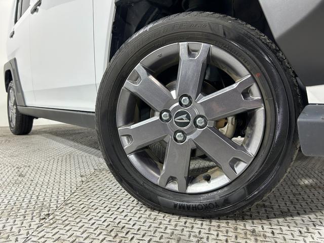 タフト G ダーククロムベンチャー ガラスルーフ 純正9incディスプレイオーディオ バックカメラ フルセグTV HDMI 衝突軽減B レーンキープアシスト シートヒーター オートライト LEDライト スマートキー ドライブレコーダー(18枚目)