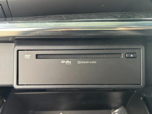 ヴェルファイアハイブリッド ＺＲ　Ｇエディション　ＴＲＤエアロ　サンルーフ　黒革シート　純正ナビＴＶ　デジタルインナーミラー　フリップダウンモニター　ＣＤ／ＤＶＤプレイヤー　３眼ＬＥＤ　レーダーＣ　ＰＣＳ　ＬＫＡ　ＢＳＭ　パワーバックドア（12枚目）