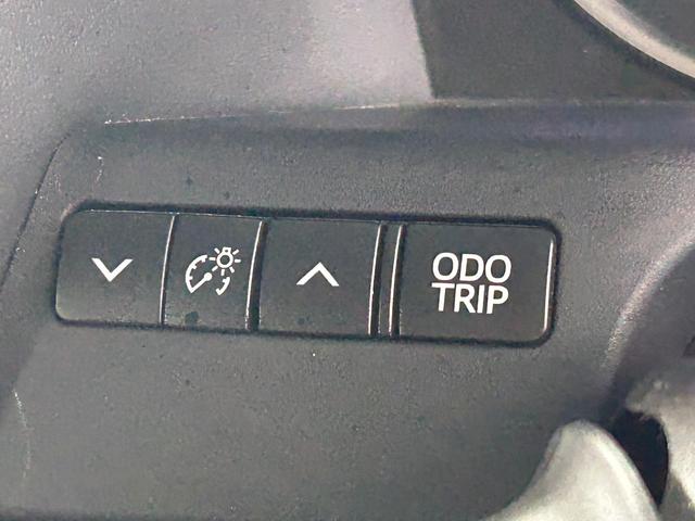 ヴェルファイアハイブリッド ＺＲ　Ｇエディション　ＴＲＤエアロ　サンルーフ　黒革シート　純正ナビＴＶ　デジタルインナーミラー　フリップダウンモニター　ＣＤ／ＤＶＤプレイヤー　３眼ＬＥＤ　レーダーＣ　ＰＣＳ　ＬＫＡ　ＢＳＭ　パワーバックドア（32枚目）