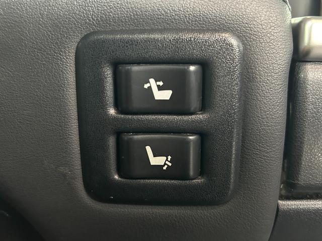 ヴェルファイアハイブリッド ＺＲ　Ｇエディション　ＴＲＤエアロ　サンルーフ　黒革シート　純正ナビＴＶ　デジタルインナーミラー　フリップダウンモニター　ＣＤ／ＤＶＤプレイヤー　３眼ＬＥＤ　レーダーＣ　ＰＣＳ　ＬＫＡ　ＢＳＭ　パワーバックドア（38枚目）