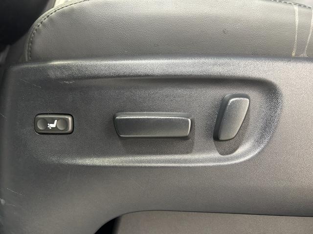 ヴェルファイアハイブリッド ＺＲ　Ｇエディション　ＴＲＤエアロ　サンルーフ　黒革シート　純正ナビＴＶ　デジタルインナーミラー　フリップダウンモニター　ＣＤ／ＤＶＤプレイヤー　３眼ＬＥＤ　レーダーＣ　ＰＣＳ　ＬＫＡ　ＢＳＭ　パワーバックドア（52枚目）