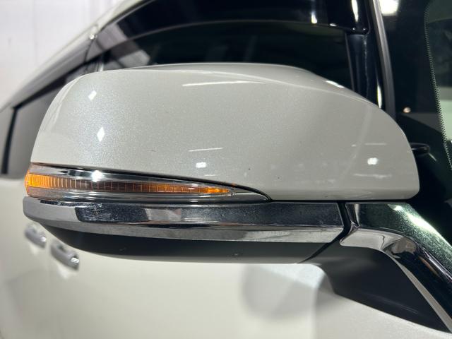 ヴェルファイアハイブリッド ＺＲ　Ｇエディション　ＴＲＤエアロ　サンルーフ　黒革シート　純正ナビＴＶ　デジタルインナーミラー　フリップダウンモニター　ＣＤ／ＤＶＤプレイヤー　３眼ＬＥＤ　レーダーＣ　ＰＣＳ　ＬＫＡ　ＢＳＭ　パワーバックドア（64枚目）