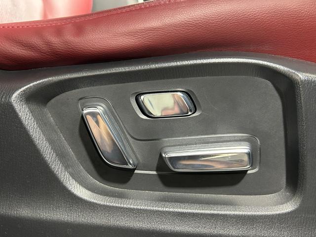 ＣＸ－８ ＸＤ　Ｌパッケージ　赤革シート　ＢＯＳＥサウンド　純正１０．２５ｉｎｃナビＴＶ　３６０カメラ　後席モニター　パワーシート／ヒーター／エアコン　電動リアゲート　ヘッドアップＤ　レーダーＣ　衝突軽減Ｂ　レーンアシスト（9枚目）