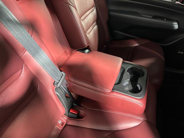 ＣＸ－８ ＸＤ　Ｌパッケージ　赤革シート　ＢＯＳＥサウンド　純正１０．２５ｉｎｃナビＴＶ　３６０カメラ　後席モニター　パワーシート／ヒーター／エアコン　電動リアゲート　ヘッドアップＤ　レーダーＣ　衝突軽減Ｂ　レーンアシスト（26枚目）