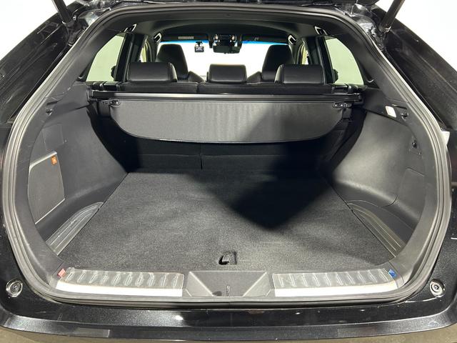 ハリアーハイブリッド Ｚ　モデリスタエアロ　ＪＢＬサウンド　純正１２．３ｉｎｃナビＴＶ　３６０カメラ　デジタルインナーミラー　ハーフレザー　電動リアゲート　ヘッドアップＤ　レーダーＣ　衝突軽減Ｂ　ＬＴＡ　ＢＳＭ　置き型充電（16枚目）