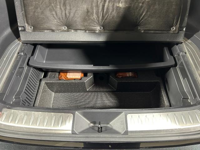 ハリアーハイブリッド Ｚ　モデリスタエアロ　ＪＢＬサウンド　純正１２．３ｉｎｃナビＴＶ　３６０カメラ　デジタルインナーミラー　ハーフレザー　電動リアゲート　ヘッドアップＤ　レーダーＣ　衝突軽減Ｂ　ＬＴＡ　ＢＳＭ　置き型充電（35枚目）