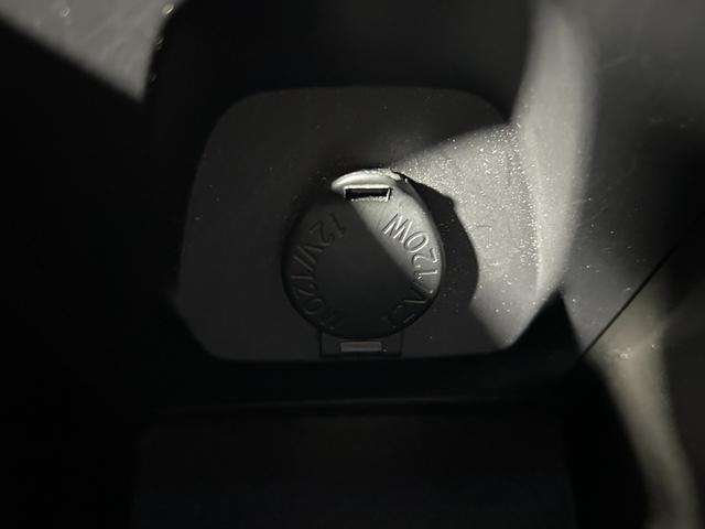 ハリアーハイブリッド Ｚ　モデリスタエアロ　ＪＢＬサウンド　純正１２．３ｉｎｃナビＴＶ　３６０カメラ　デジタルインナーミラー　ハーフレザー　電動リアゲート　ヘッドアップＤ　レーダーＣ　衝突軽減Ｂ　ＬＴＡ　ＢＳＭ　置き型充電（37枚目）