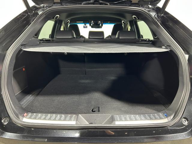 ハリアーハイブリッド Ｚ　モデリスタエアロ　ＪＢＬサウンド　純正１２．３ｉｎｃナビＴＶ　３６０カメラ　デジタルインナーミラー　ハーフレザー　電動リアゲート　ヘッドアップＤ　レーダーＣ　衝突軽減Ｂ　ＬＴＡ　ＢＳＭ　置き型充電（46枚目）