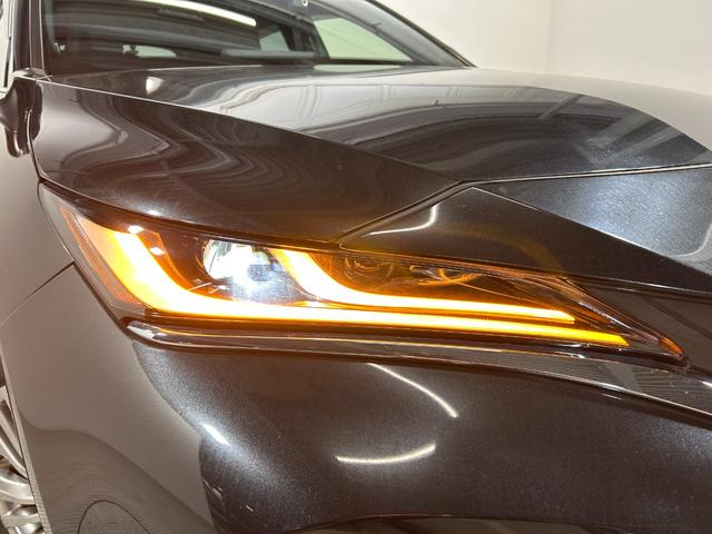 ハリアーハイブリッド Ｚ　モデリスタエアロ　ＪＢＬサウンド　純正１２．３ｉｎｃナビＴＶ　３６０カメラ　デジタルインナーミラー　ハーフレザー　電動リアゲート　ヘッドアップＤ　レーダーＣ　衝突軽減Ｂ　ＬＴＡ　ＢＳＭ　置き型充電（57枚目）