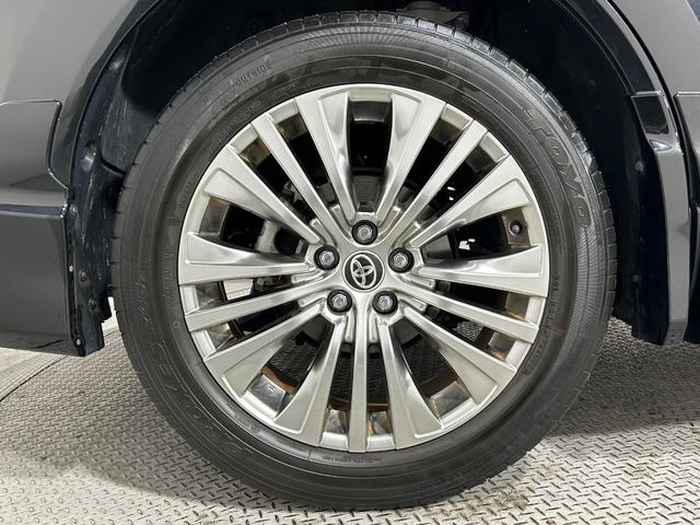 ハリアーハイブリッド Ｚ　モデリスタエアロ　ＪＢＬサウンド　純正１２．３ｉｎｃナビＴＶ　３６０カメラ　デジタルインナーミラー　ハーフレザー　電動リアゲート　ヘッドアップＤ　レーダーＣ　衝突軽減Ｂ　ＬＴＡ　ＢＳＭ　置き型充電（60枚目）