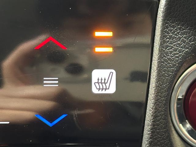 【シートヒーター】寒い日には必要ですね！！運転をさらに快適にしてくれます！！