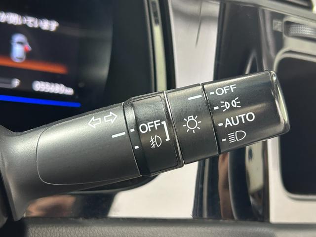 【オートライトシステム】　車外の環境に合わせてライトを点灯します☆トンネル入り口では瞬時に点灯するなど、点灯、消灯を車外の明るさに応じて行います！！！