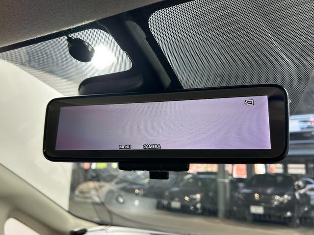 ノート ｅ－パワー　メダリスト　ベージュレザーシート　純正ナビＴＶ　３６０カメラ　デジタルインナーミラー　衝突軽減ブレーキ　レーンアシスト　スマートキー　プッシュスタート　クリアランスソナー　ドライブレコーダー　ＥＴＣ（6枚目）