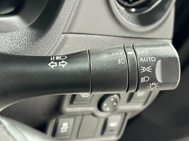 ノート ｅ－パワー　メダリスト　ベージュレザーシート　純正ナビＴＶ　３６０カメラ　デジタルインナーミラー　衝突軽減ブレーキ　レーンアシスト　スマートキー　プッシュスタート　クリアランスソナー　ドライブレコーダー　ＥＴＣ（10枚目）