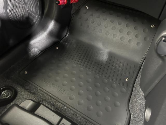 ノート ｅ－パワー　メダリスト　ベージュレザーシート　純正ナビＴＶ　３６０カメラ　デジタルインナーミラー　衝突軽減ブレーキ　レーンアシスト　スマートキー　プッシュスタート　クリアランスソナー　ドライブレコーダー　ＥＴＣ（27枚目）