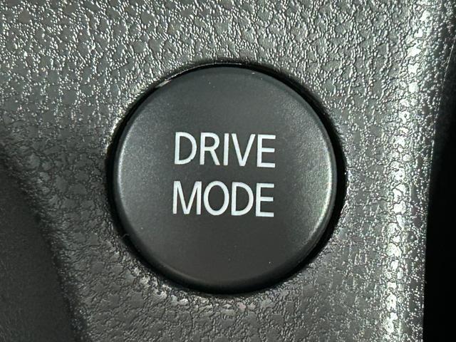 ノート ｅ－パワー　メダリスト　ベージュレザーシート　純正ナビＴＶ　３６０カメラ　デジタルインナーミラー　衝突軽減ブレーキ　レーンアシスト　スマートキー　プッシュスタート　クリアランスソナー　ドライブレコーダー　ＥＴＣ（42枚目）