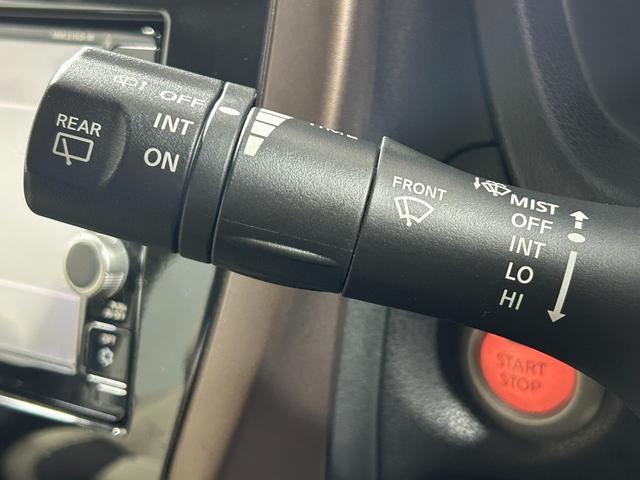 ノート ｅ－パワー　メダリスト　ベージュレザーシート　純正ナビＴＶ　３６０カメラ　デジタルインナーミラー　衝突軽減ブレーキ　レーンアシスト　スマートキー　プッシュスタート　クリアランスソナー　ドライブレコーダー　ＥＴＣ（49枚目）