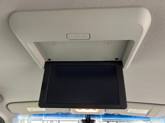 セレナ Hスター Vセレ+セーフティクロスギア SHV Aセフ 黒革シート 純正ナビTV 360カメラ フリップダウンモニター クルーズコントロール 衝突軽減ブレーキ レーンアシスト 両側パワースライドドア クリアランスソナー リアオートエアコン ETC(4枚目)