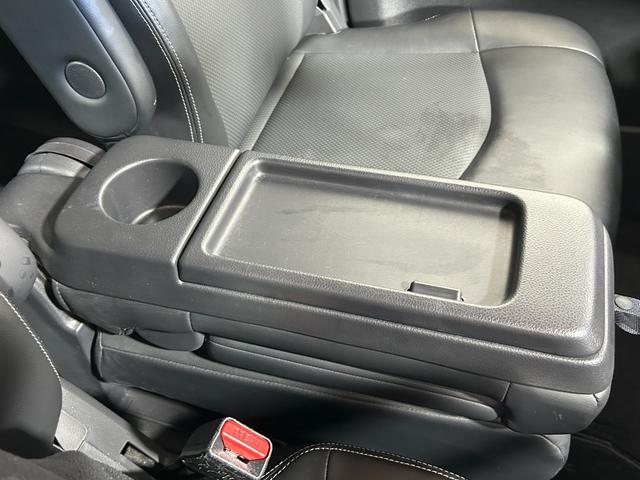 セレナ Hスター Vセレ+セーフティクロスギア SHV Aセフ 黒革シート 純正ナビTV 360カメラ フリップダウンモニター クルーズコントロール 衝突軽減ブレーキ レーンアシスト 両側パワースライドドア クリアランスソナー リアオートエアコン ETC(34枚目)