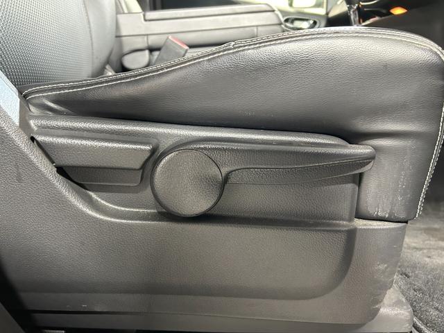 セレナ Hスター Vセレ+セーフティクロスギア SHV Aセフ 黒革シート 純正ナビTV 360カメラ フリップダウンモニター クルーズコントロール 衝突軽減ブレーキ レーンアシスト 両側パワースライドドア クリアランスソナー リアオートエアコン ETC(51枚目)