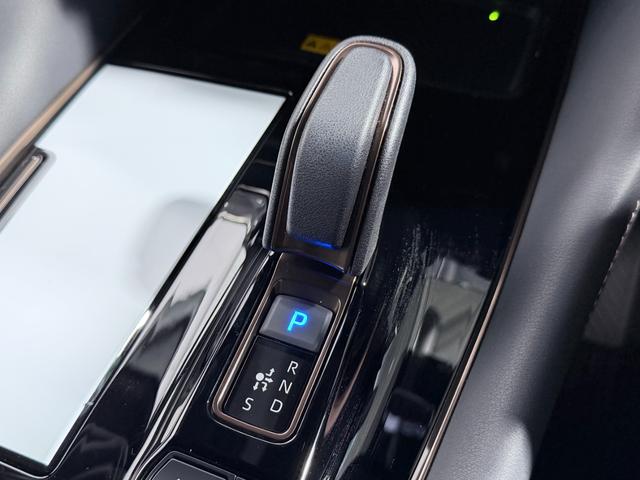 アルファードハイブリッド Ｚ　ユニバーサルステップ　トヨタチームメイトアドバンストパーク　ヘッドアップＤ　左右独立ムーンルーフ　フリップダウンモニター　レーダーＣ　ＰＣＳ　ＬＫＡ　ＢＳＭ　ＡＣ１００Ｖドラレコ　ＥＴＣ（11枚目）