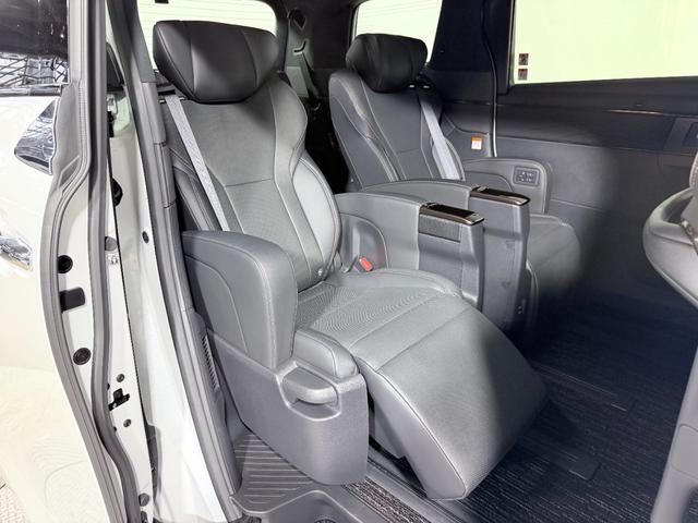 アルファードハイブリッド Ｚ　ユニバーサルステップ　トヨタチームメイトアドバンストパーク　ヘッドアップＤ　左右独立ムーンルーフ　フリップダウンモニター　レーダーＣ　ＰＣＳ　ＬＫＡ　ＢＳＭ　ＡＣ１００Ｖドラレコ　ＥＴＣ（27枚目）