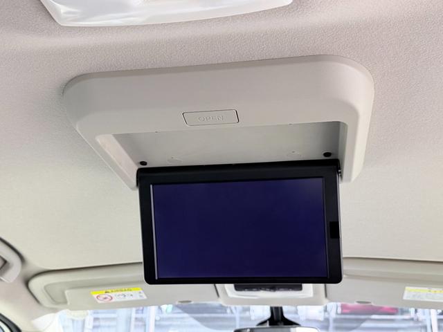 セレナ ハイウェイスターＶ　ＰｒｏＰＩＬＯＴ　純正１０ｉｎｃナビＴＶ　３６０カメラ　後席モニター　レーダーＣ　衝突軽減Ｂ　レーンアシスト　ＢＳＭ　両側パワースライドドア　パークアシスト　クリアランスソナー　ドライブレコーダー（6枚目）