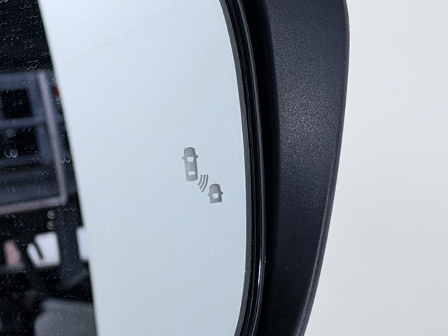 セレナ ハイウェイスターＶ　ＰｒｏＰＩＬＯＴ　純正１０ｉｎｃナビＴＶ　３６０カメラ　後席モニター　レーダーＣ　衝突軽減Ｂ　レーンアシスト　ＢＳＭ　両側パワースライドドア　パークアシスト　クリアランスソナー　ドライブレコーダー（7枚目）