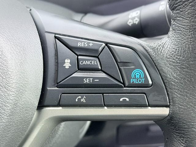 セレナ ハイウェイスターＶ　ＰｒｏＰＩＬＯＴ　純正１０ｉｎｃナビＴＶ　３６０カメラ　後席モニター　レーダーＣ　衝突軽減Ｂ　レーンアシスト　ＢＳＭ　両側パワースライドドア　パークアシスト　クリアランスソナー　ドライブレコーダー（8枚目）